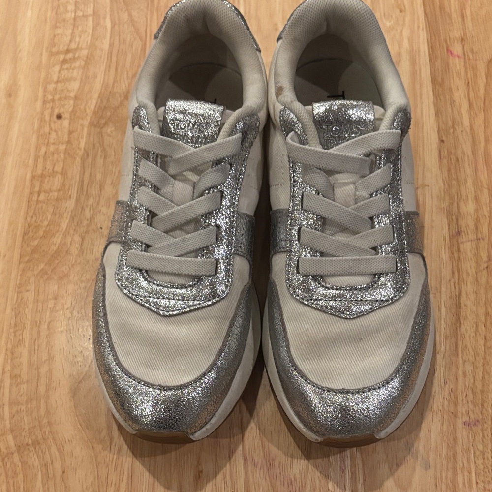 Toms Women's Sneakers with Silver Sparkle